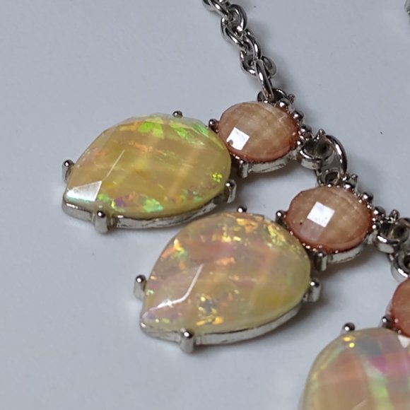 Vintage Charming Charlie Metal And Plastic Necklace And Earring Set - Picture 9 of 16